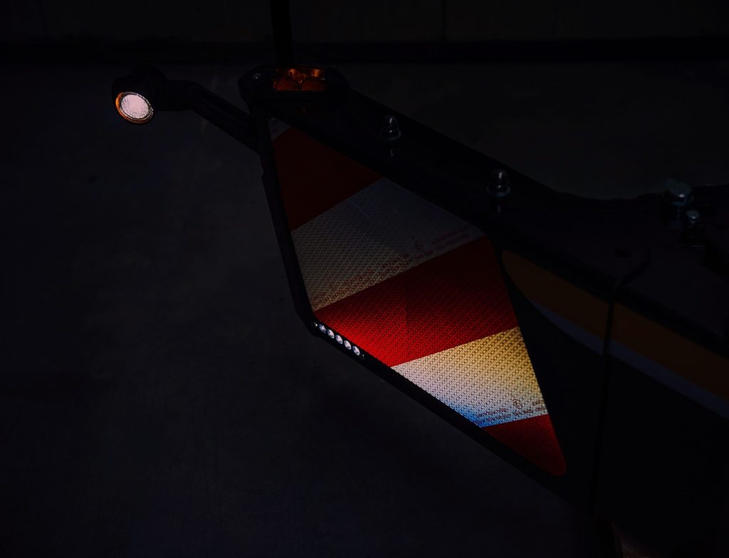 Extra lighting and marking on the tractor for road safety
